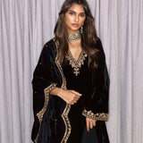 Fiza Gold Zardozi Kurta Set