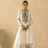 Ebony & Ivory Intricate Mughal Trellis Kurta Set