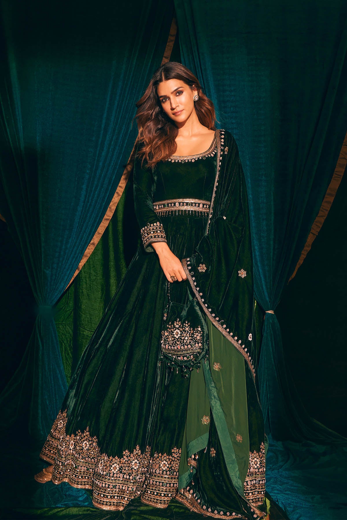 Bottle Green Velvet Embroidered Anarkali – Sureena Chowdhri