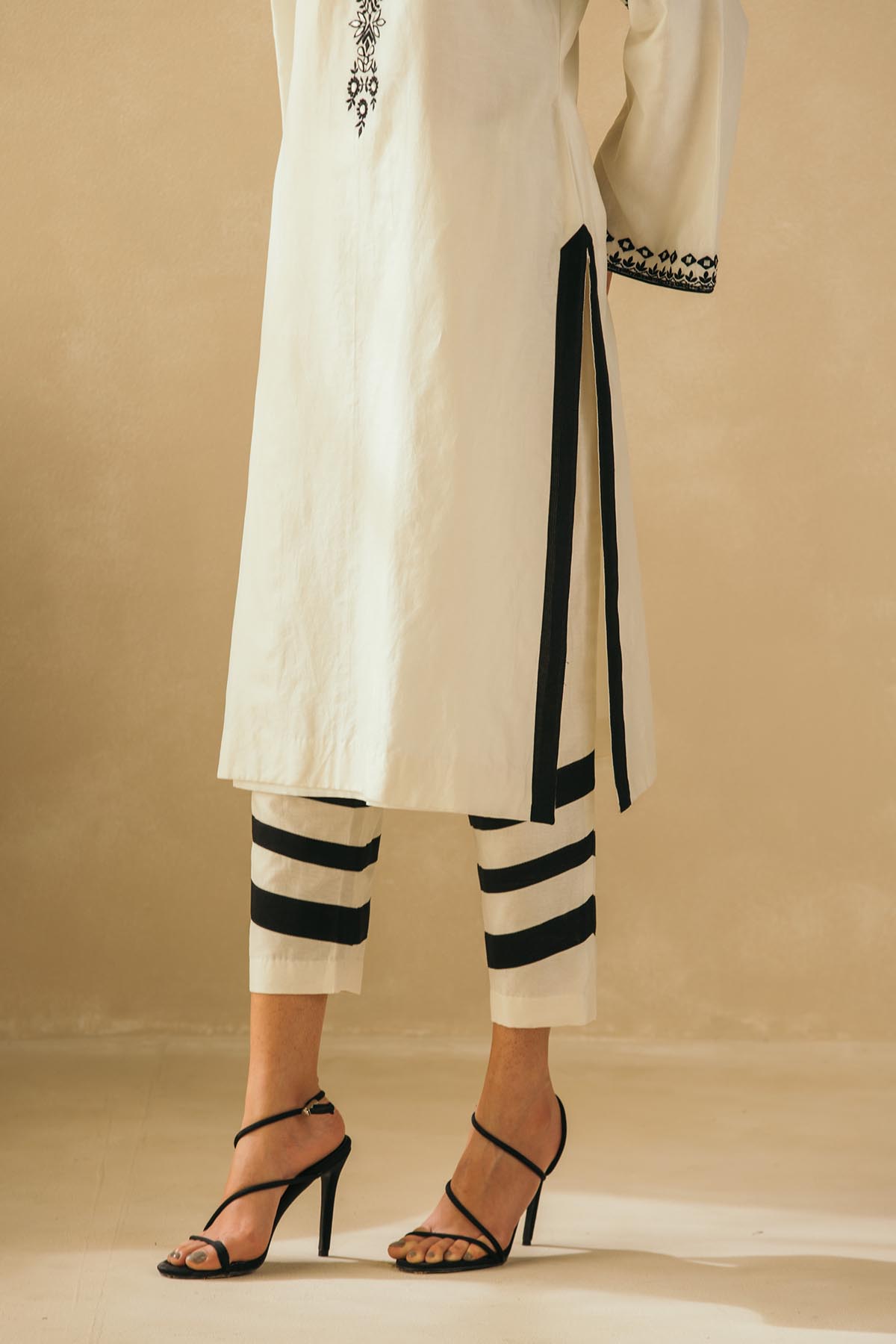 Straight Ebony & Ivory Appliqued Kurta Set