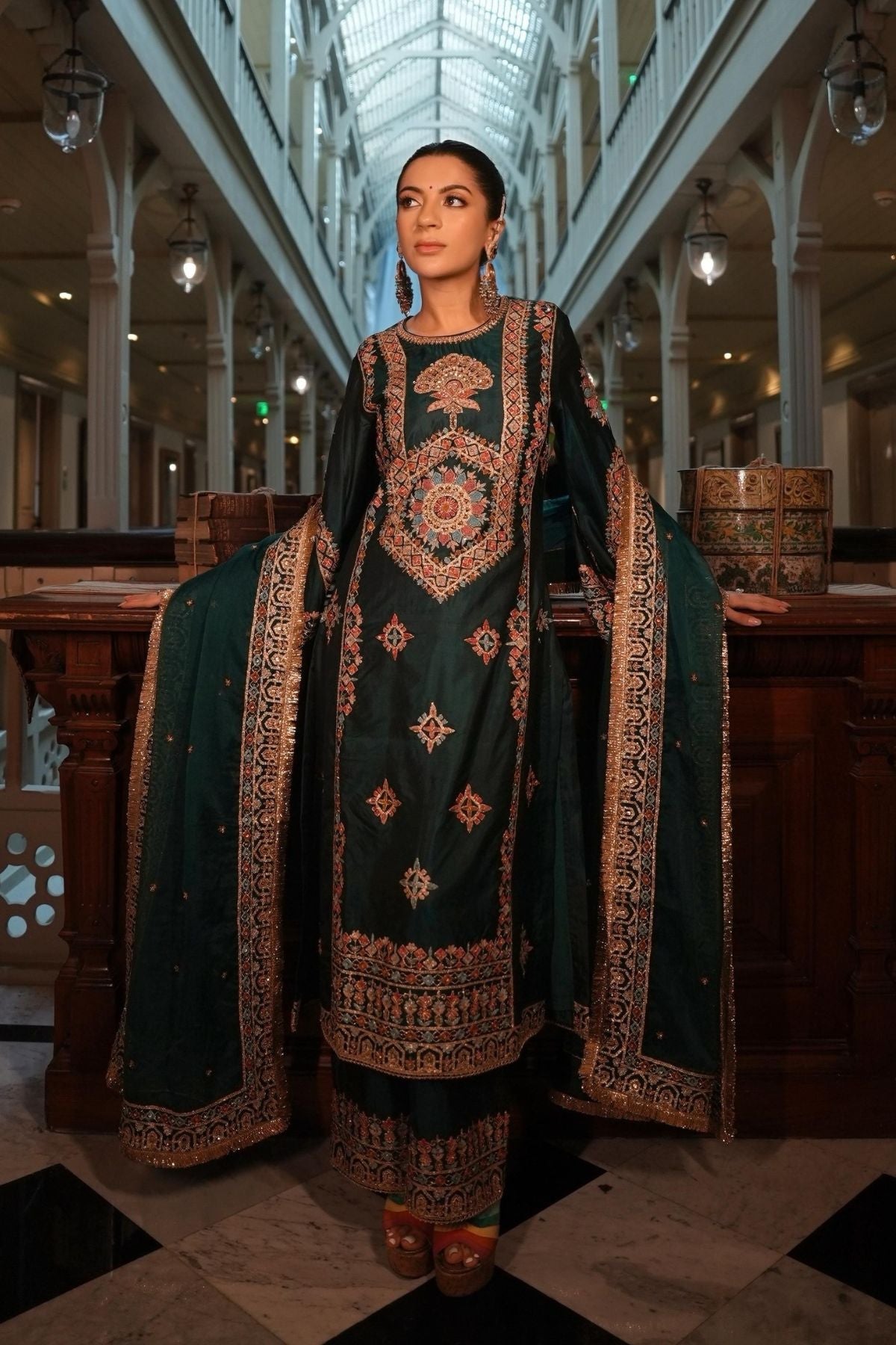 Baari Barsi Kurta Set