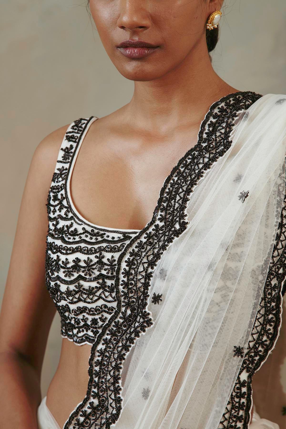 Ebony & Ivory Scalloped Saree