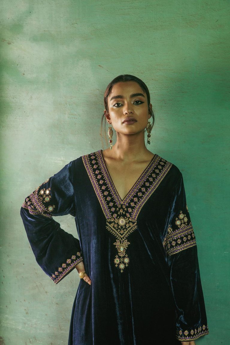 Khwaab Zardozi Embroidered Kurta Set