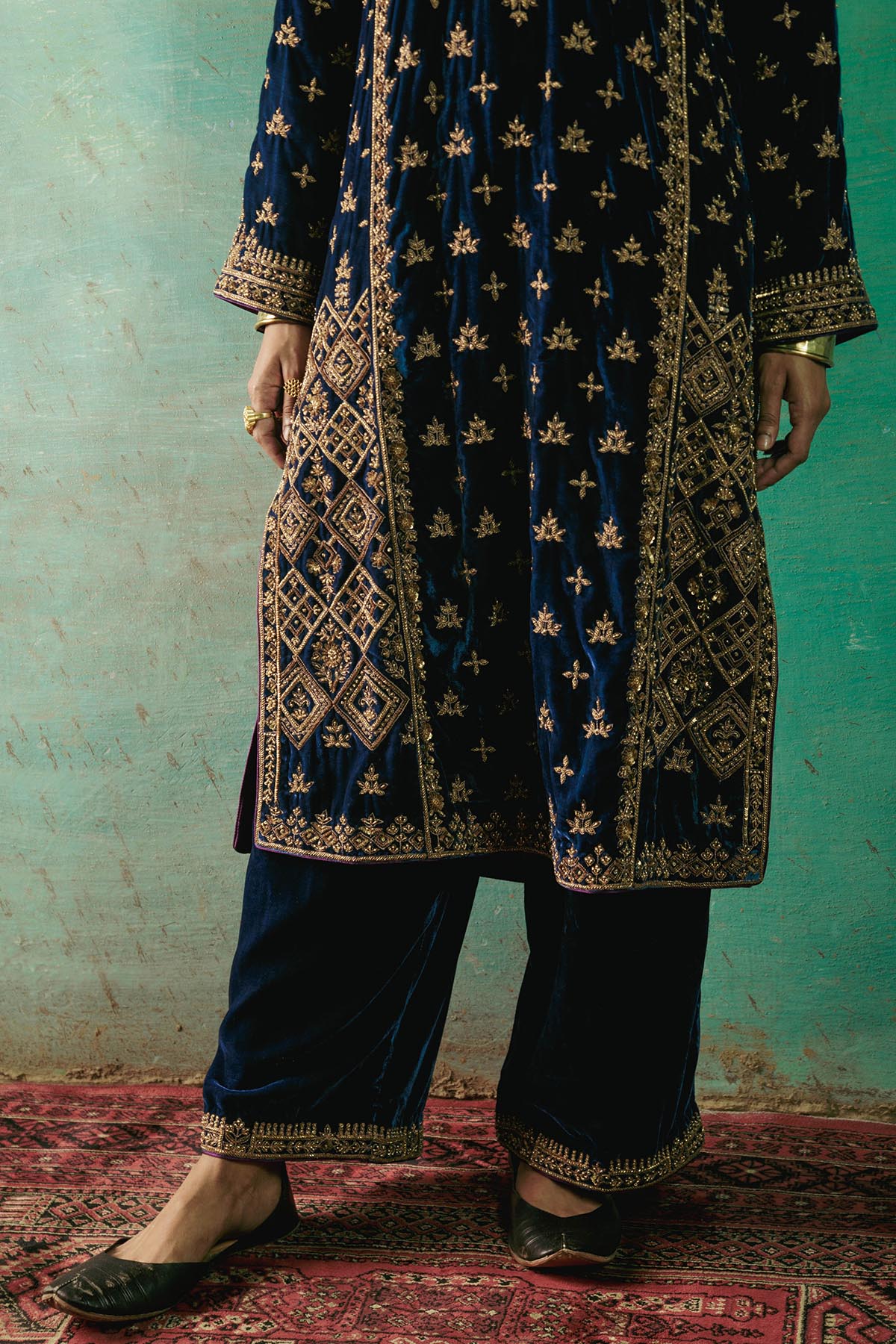 Maahi Zardozi Kurta Set-RTS