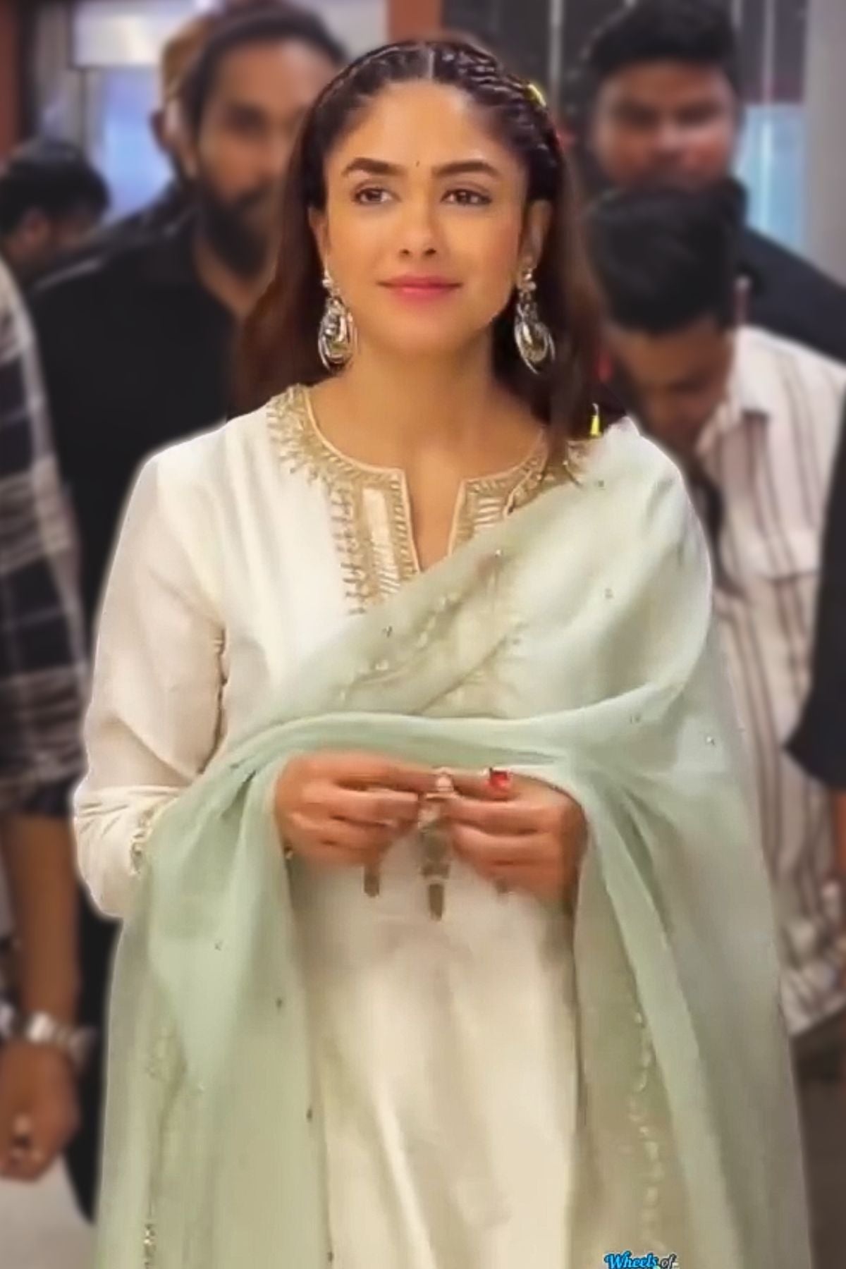 Aira Salwar Set