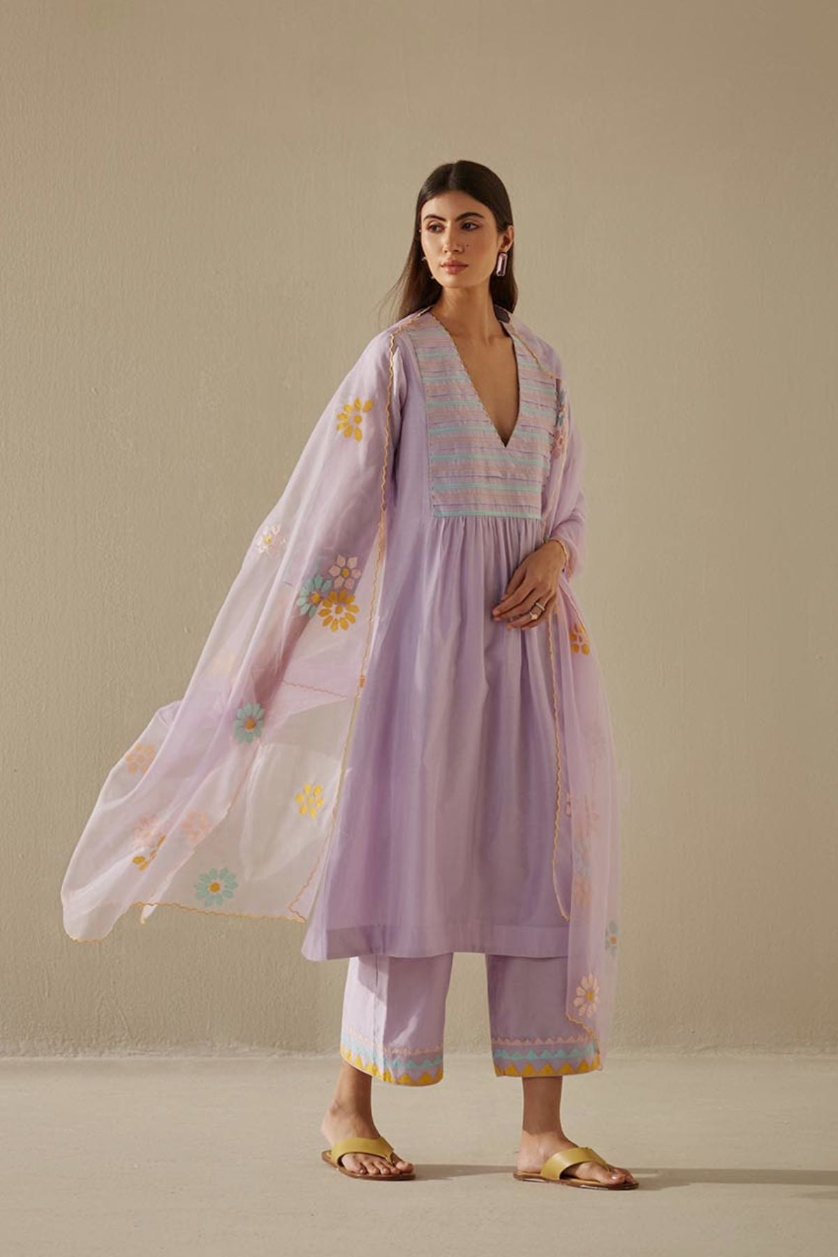 Floral Thread & Applique Kurta Set