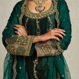 Kala Shah Kala Kurta Set