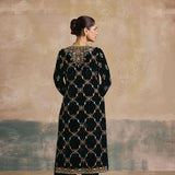 Nayab Velvet Kurta Set