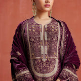 Aitbaar Kurta Set