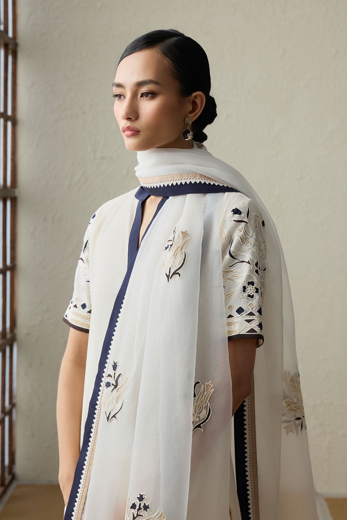 Hasu - Ivory Kurta Set-RTS