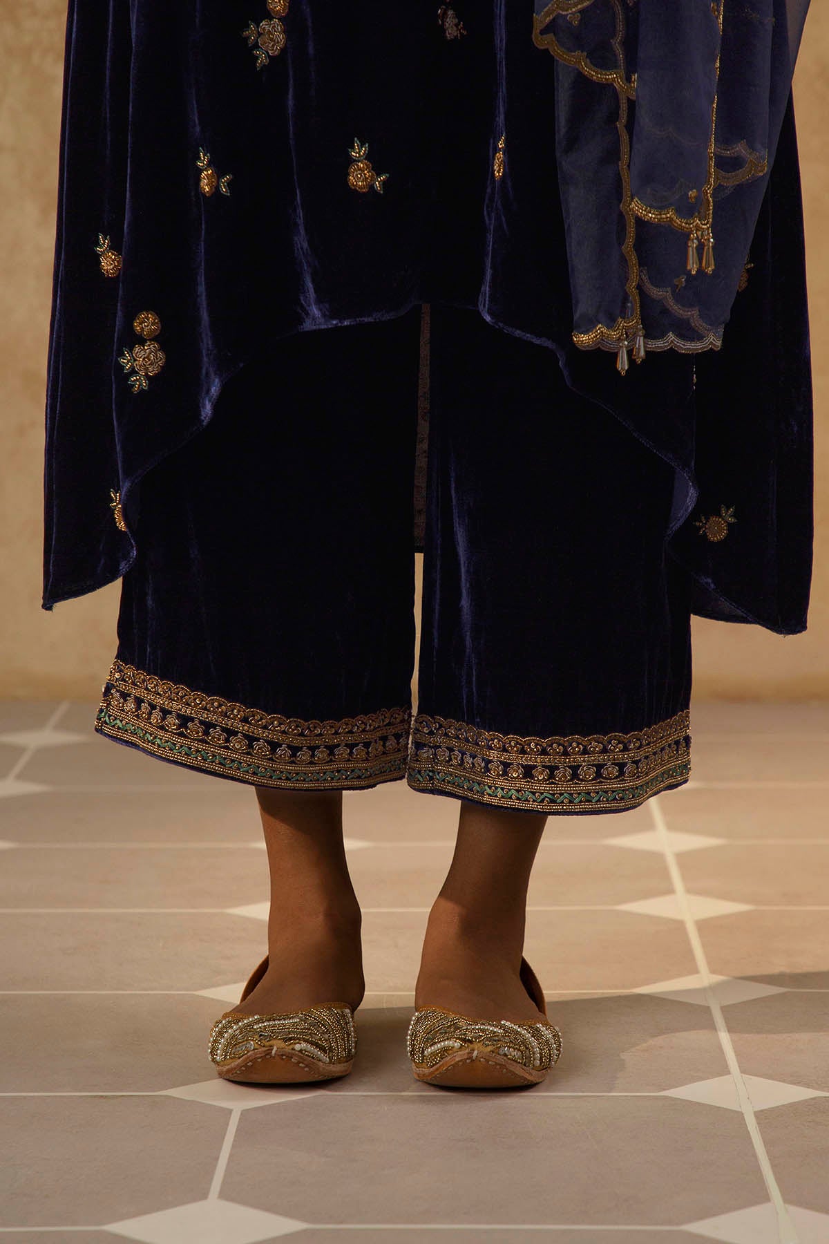 Navy Embroidered Mughal Yoke Kurta Set-RTS